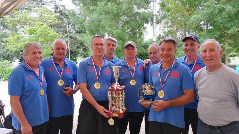 Le club de Barbotan champion du Gers des vétérans en division 1