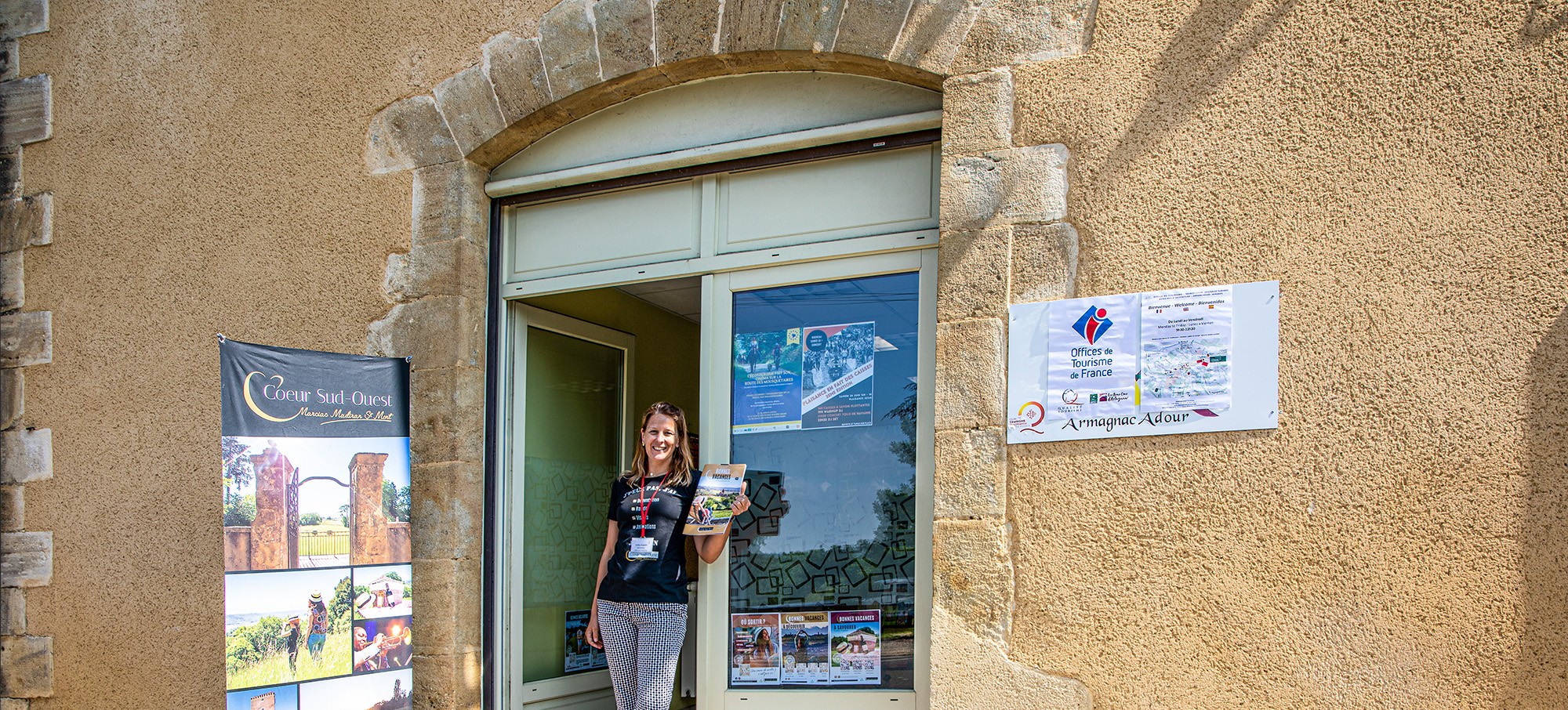 0 Emily Augade devant l'OT d'Aignan 1bis 050623.jpg