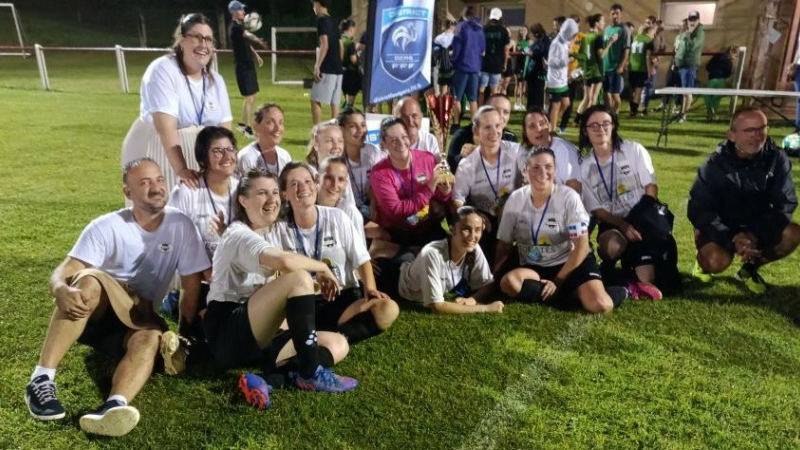 Les Filles du RBA FCF remportent la coupe du Gers foot à 8