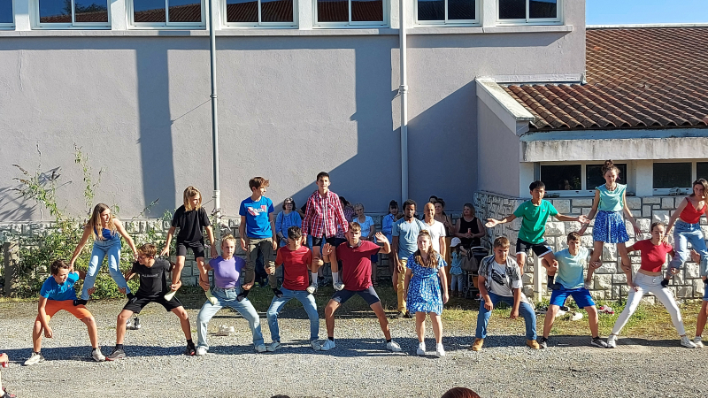 Collège Gabriel Séailles : équilibre et déséquilibre pour la restitution de résidence de l'artiste Philippe Ribeiro !