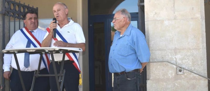 La place de la mairie a été inaugurée