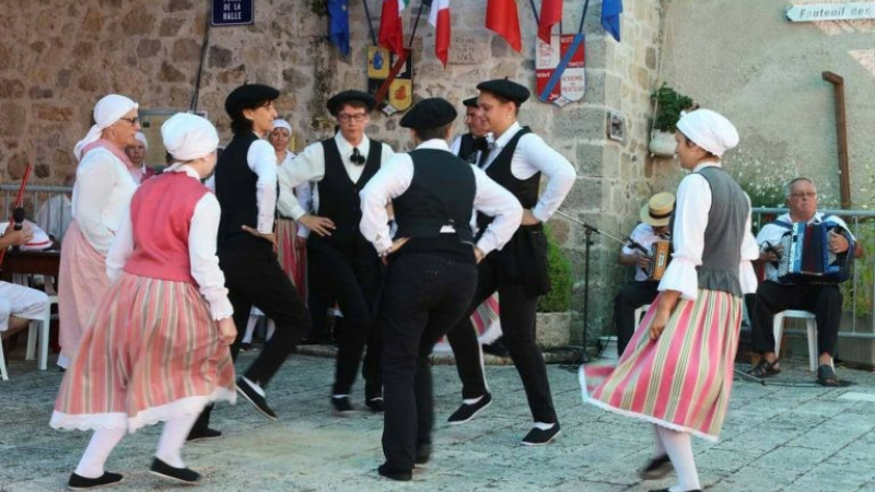Festival des menteurs à Moncrabeau