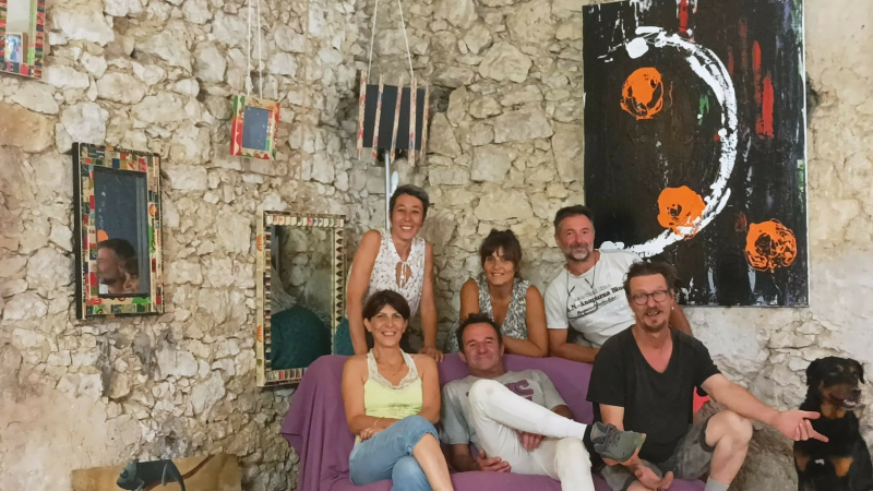 Beau succès pour une première : une galerie éphémère d'arts modestes pendant Tempo Latino !