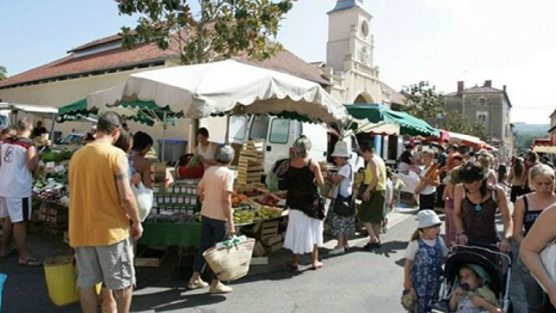 Le bus "marché" améliore service et trajet