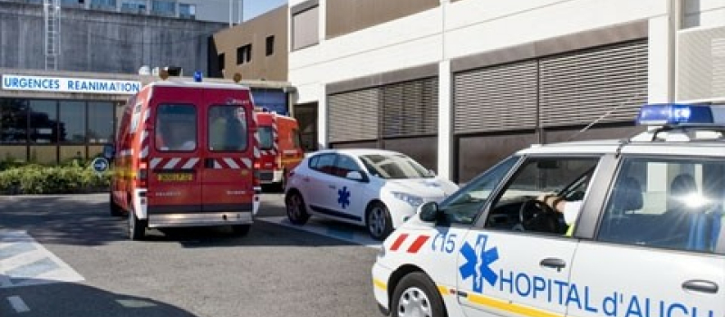 Honneur à tout le personnel des soignants et d'entretien du centre de chirurgie orthopédique d'Auch.