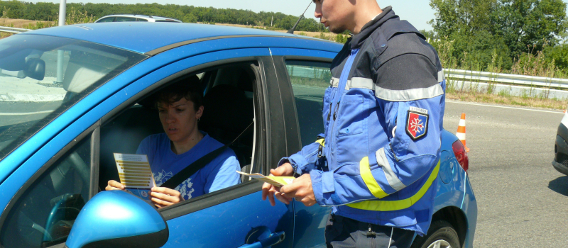 Gendarmerie : opération de sensibilisation auprès des automobilistes