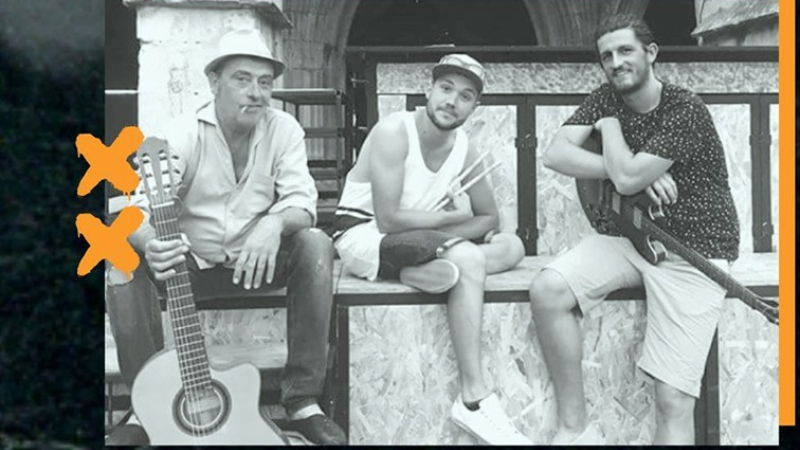 Big Moustache en acoustique