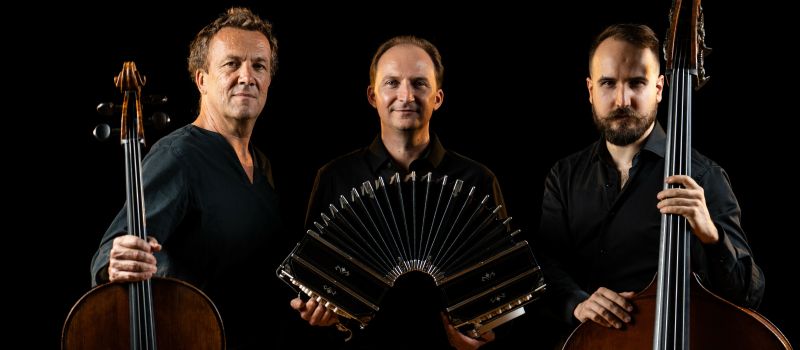 BACH – PIAZZOLLA par le BAROCCO TANGO TRIO.