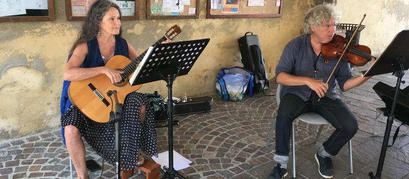 Saison des inscriptions aux ateliers et cours de musique et d'arts plastiques d'AMAGe.