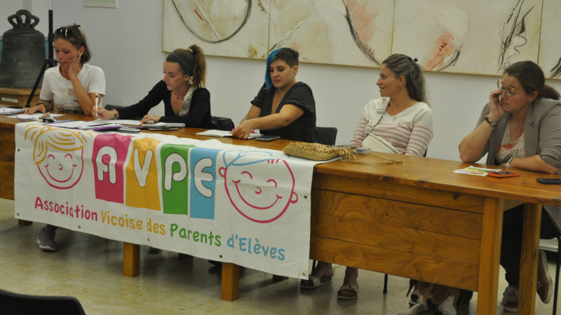 L' association vicoise  des parents d'élèves a besoin de bénévoles !
