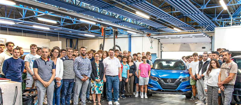 Nissan fait don d'un Qashqai à la section professionnelle du lycée de Nogaro