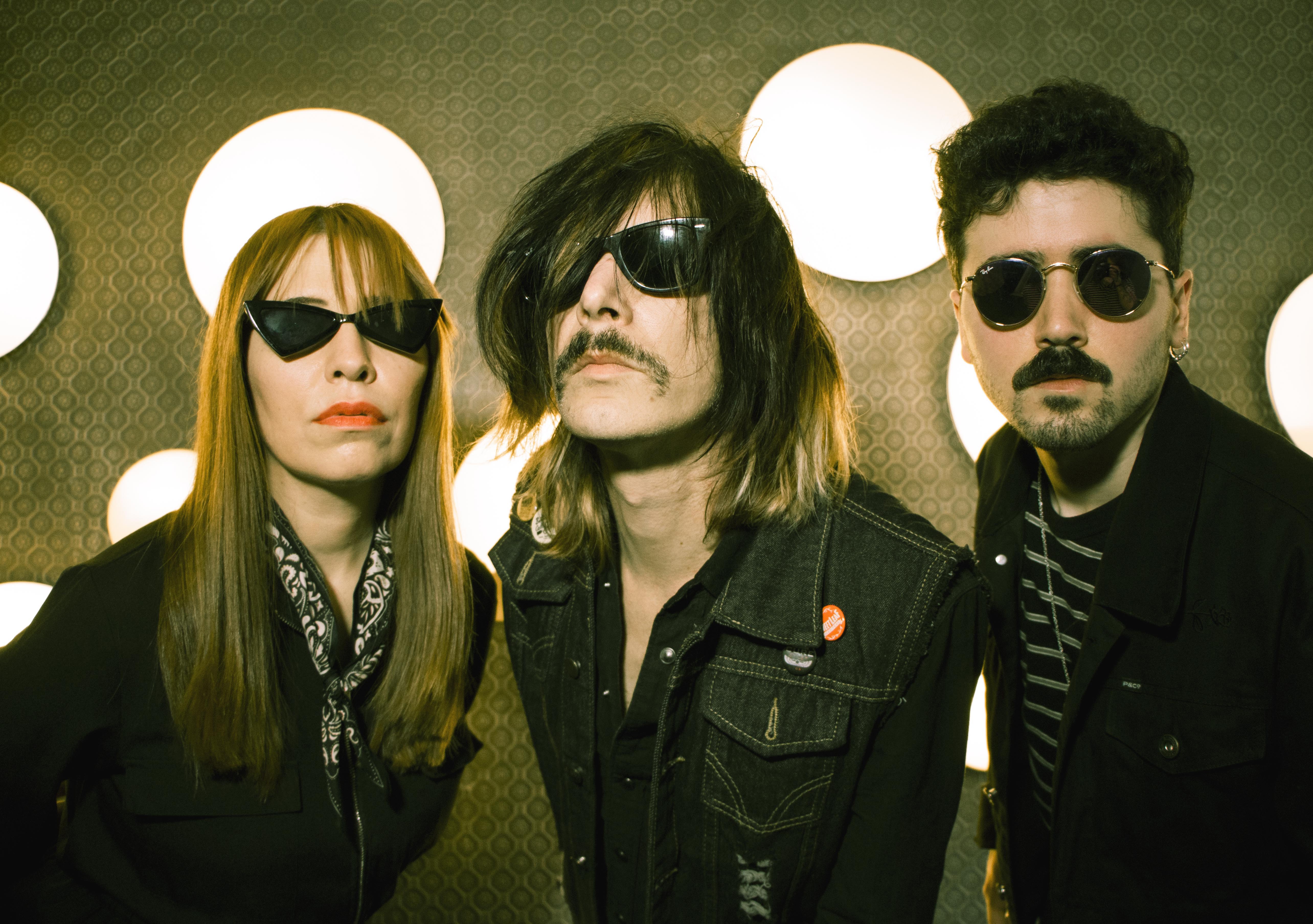 Capsula