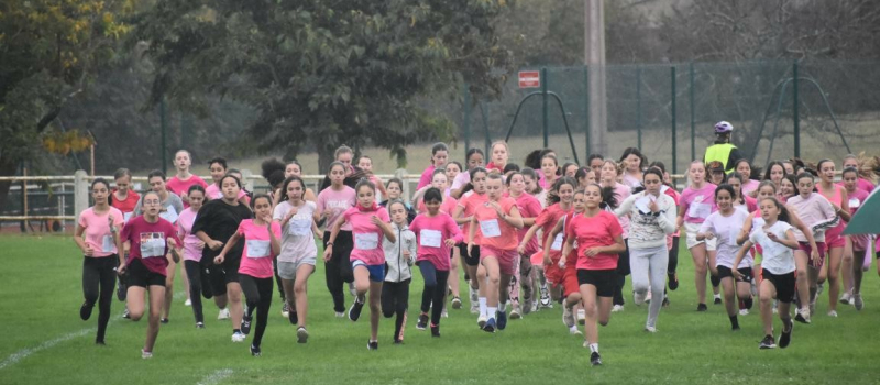 Le collège court pour  Octobre rose