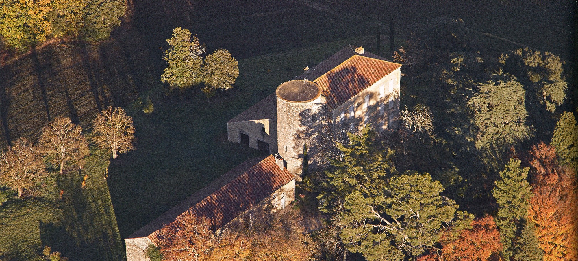 DR 0  Châteaux du Gers Jacques lapart David Bourdeau 1bis.jpg