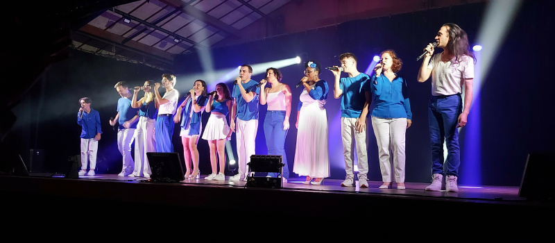 Musique, chansons, amour et partage sur scène et dans la salle mardi soir !