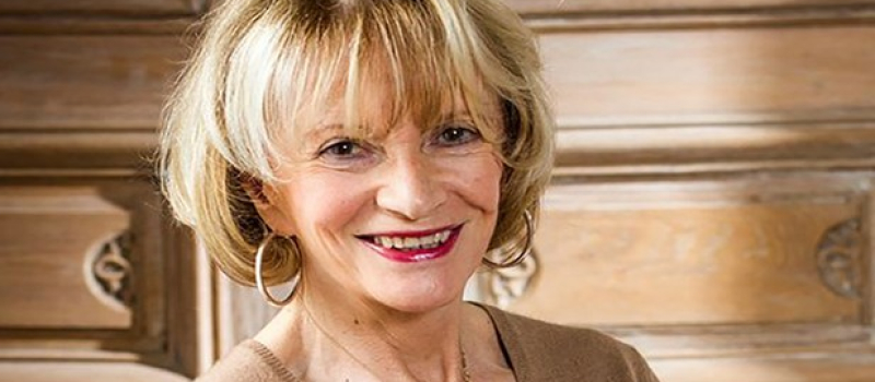 Eve Ruggieri en dédicace au Chat Pitre