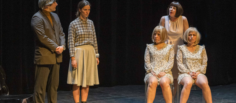 Théâtre avec Cendrillon, un spectacle où l'humour et la fantaisie se mêlent
