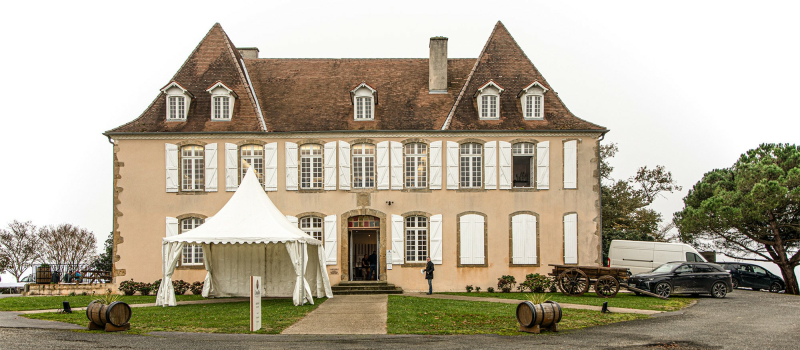 Succès historique des enchères du Pacherenc d'or à Crouseilles