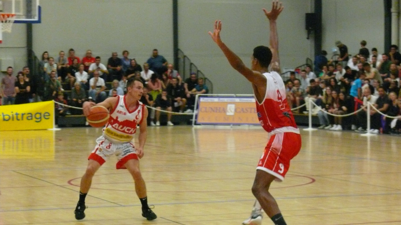 Les Auscitains font tomber le leader