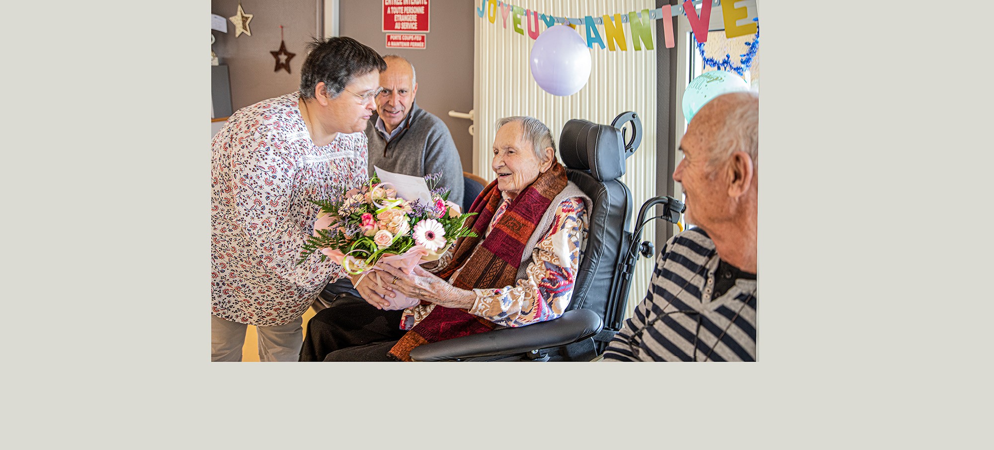 2 Le bouquet 1bis 101223886A7460 copie.jpg