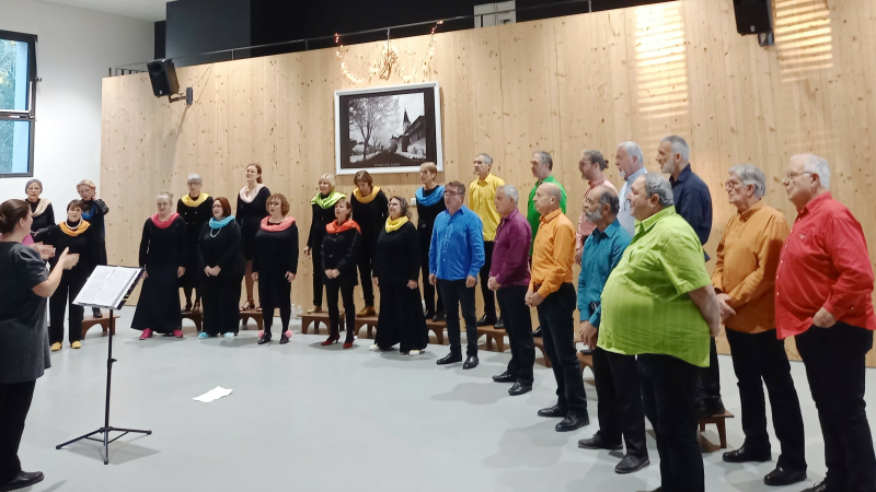Les artistes peintres et sculptrices durannais se sont dévoilés pour le concert de noël