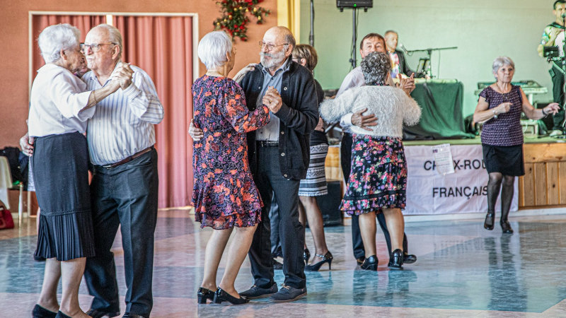 Photos du bal de la Croix-Rouge au Houga
