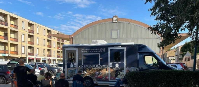 Nouvelle halte de l’EXPERTIBUS et ses commissaires-priseurs