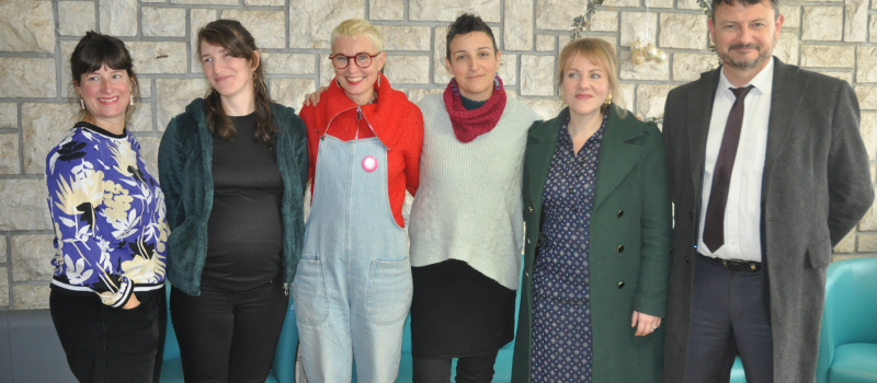 Trois artistes réunies par l'Astrada en résidence au collège Gabriel Séailles