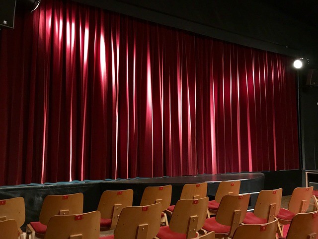 auditorium-3079906_640.jpg