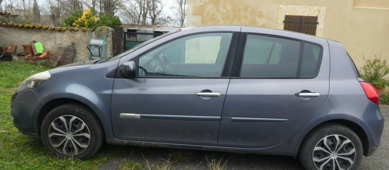 Vol d'un véhicule dans une enceinte privée