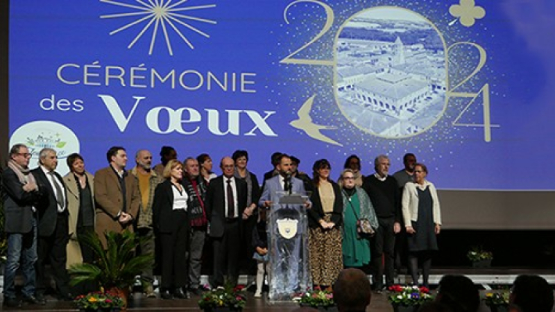 Unecérémonie de vœux 2024 tournée vers l'essor de la ville !