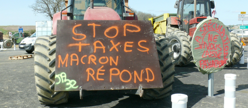 La RN 124 fermée à la circulation par les agriculteurs