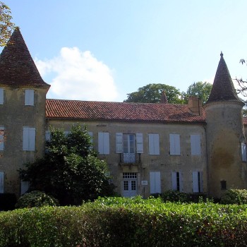 Château_de_Castelmore,_Lupiac.jpg