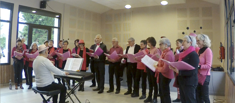 l 'ensemble vocal Mél-i Mél-o a séduit un large public