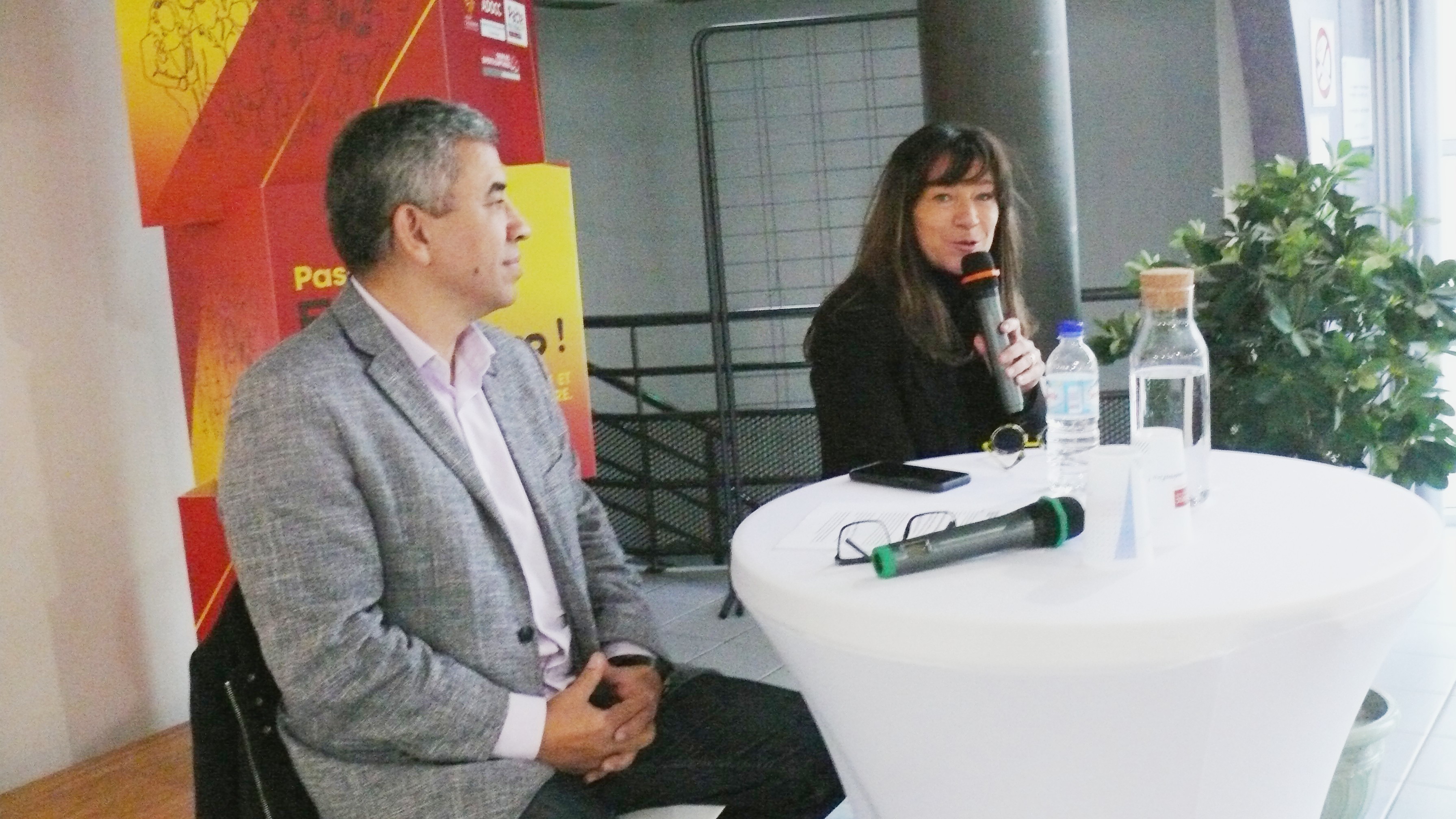 Jalil Benabdillah et Muriel Abadie lors de la réunion.