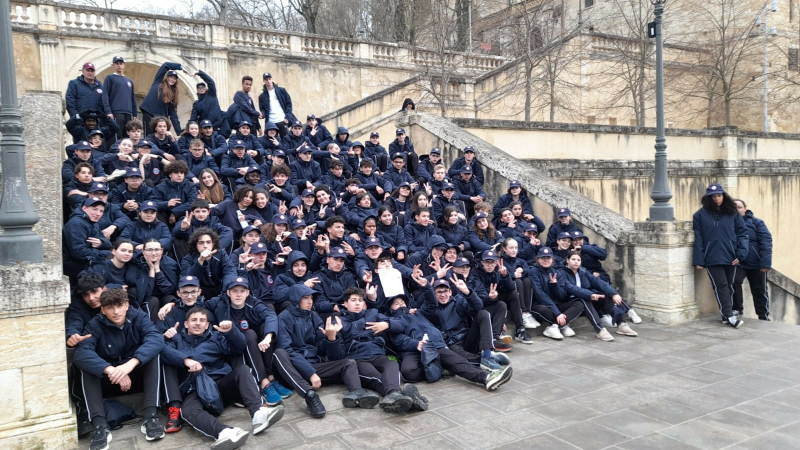 Les 56 volontaires du service national universel, SNU, ont conclu leur stage par un parcours sportif