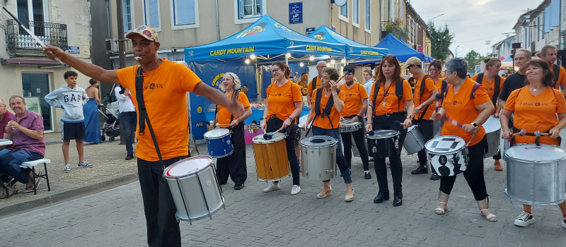 Africa Vic vous propose "Odyssée" pour voyager à travers les percussions du monde !