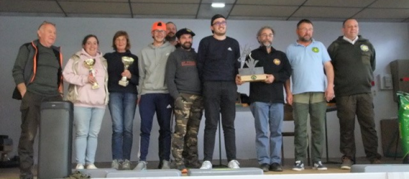 Journée concours de meutes à Riguepeu