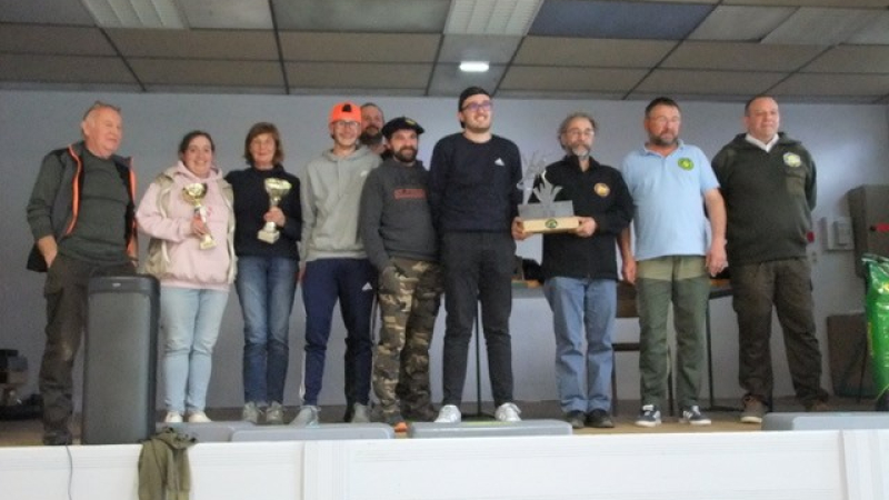 Journée concours de meutes à Riguepeu
