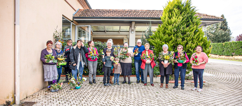 Fête des fleurs prête pour Pâques à Caupenne-d'Armagnac avec «Les Papillons jaunes»