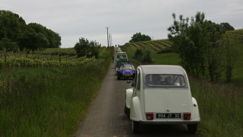 Quand la 2 CV reprend de l’aile au club des 4  L  !