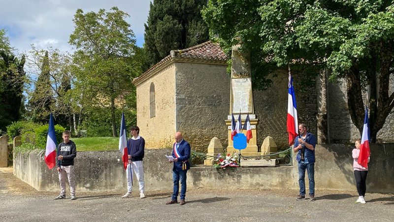 la cérémonie de la commémoration de l'armistice du 08 mai à Termes d'Armagnac