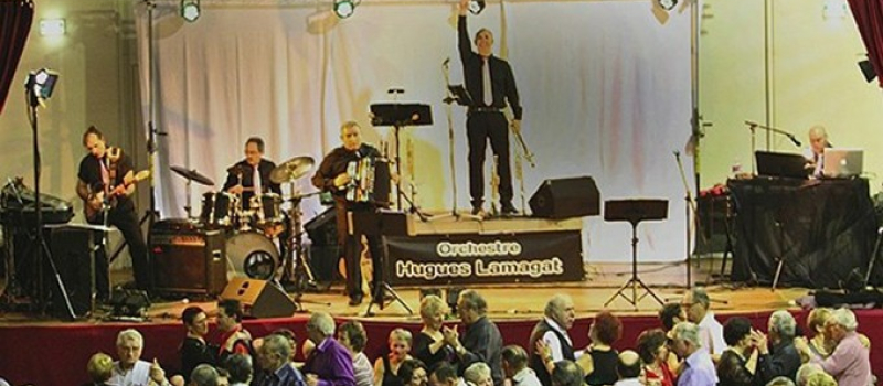 Salle et orchestre renommés succès assuré pour le bal de dimanche
