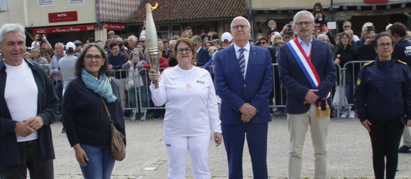 Liesse populaire à Marciac pour la flamme olympique