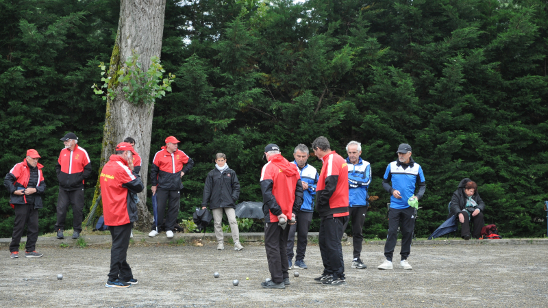 Joyeuse Pétanque Vicoise : les deux équipes échouent en demi-finale du championnat départemental des clubs vétérans
