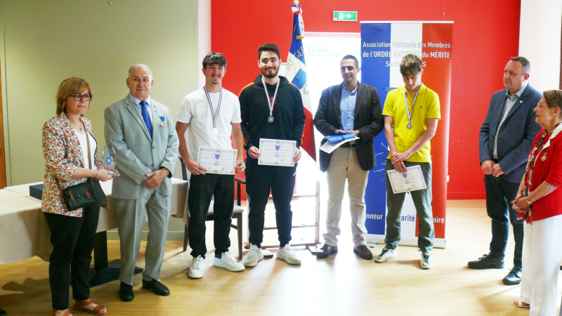 Le lycée Pardailhan honoré par l’Association nationale des membres de l’Ordre national du Mérite (ANMONM)