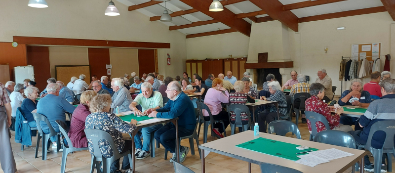 Club "Heures d'amitié des aînés" : concours interclubs de belote de fin de saison
