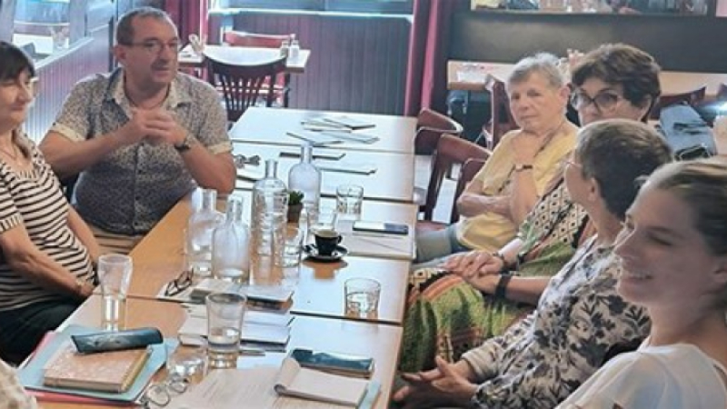 Café mémoire Alzheimer, une pause durant l'été