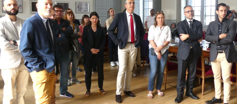 Législatives: réactions en chaîne
