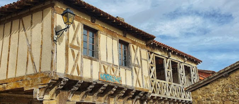 Première randonnée de l'été à Bassoues avec les Randonneurs de Bazian !